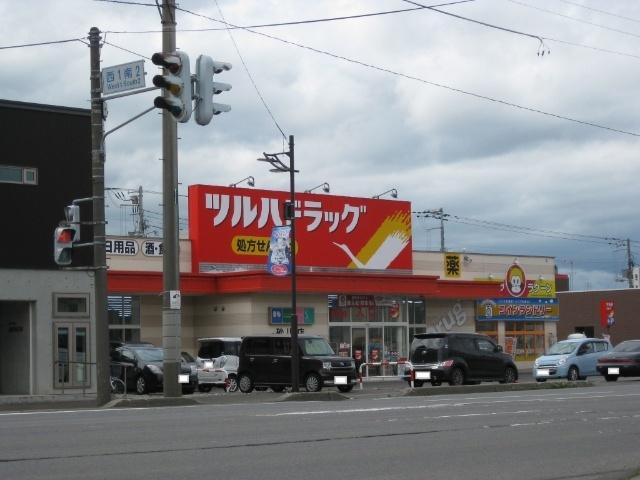 調剤薬局ツルハドラッグ砂川店：793m