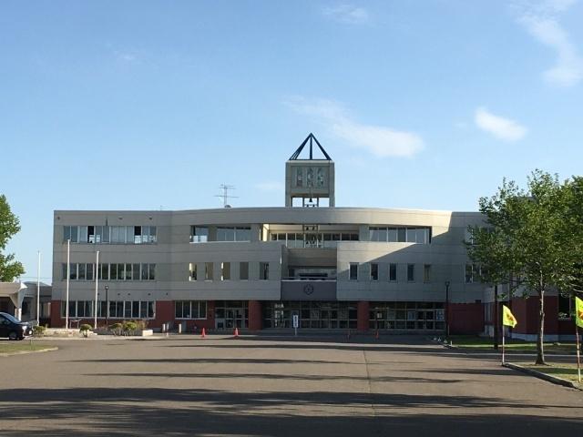 砂川市立砂川中学校：1686m