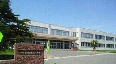 砂川市立空知太小学校：2100m