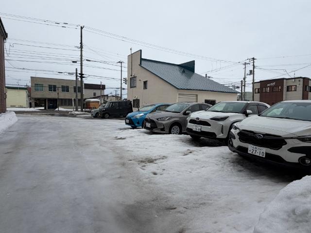 PIECE（204） 駐車場