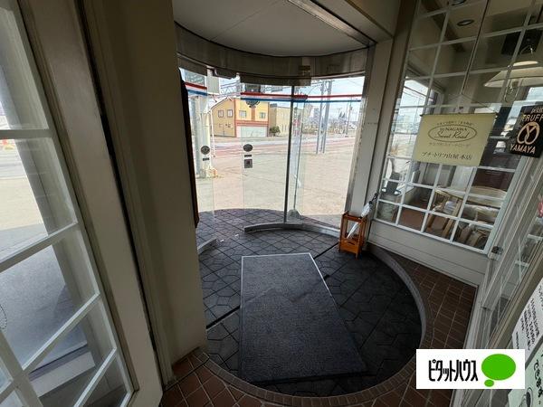 砂川市西1条北9丁目店舗住宅 玄関
