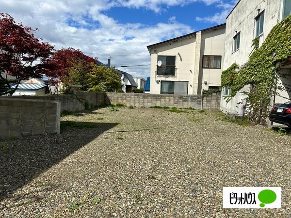 砂川市西一条北事務所 駐車場