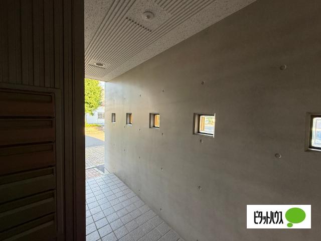 CAM エントランス
