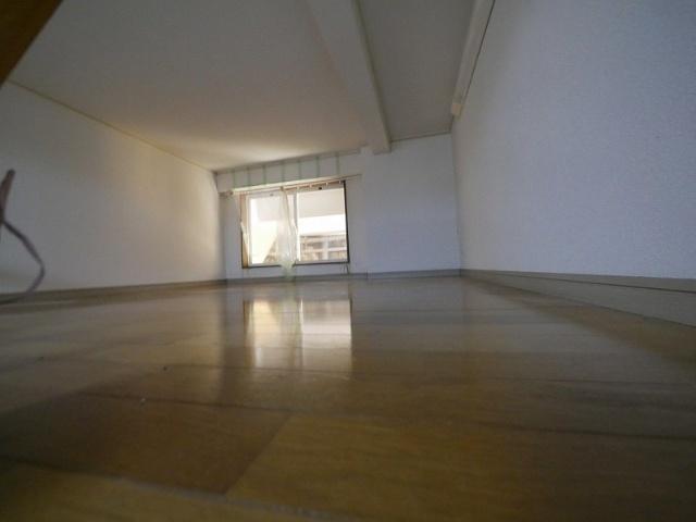 サンフォレスト須佐（202） 室内