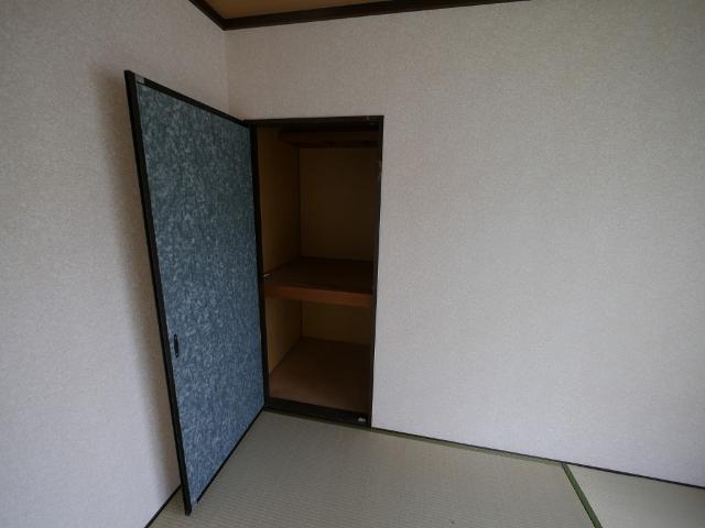 コーポ折橋（102） 収納