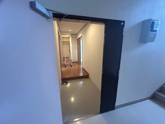 池田ビルⅡ 玄関