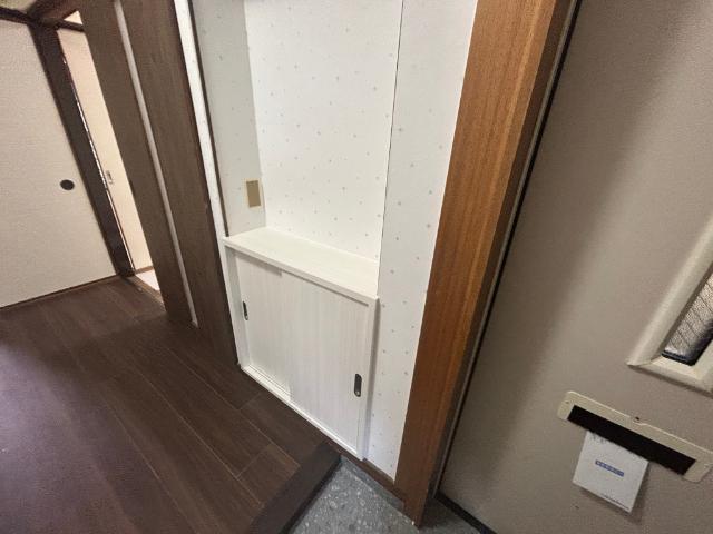 前田ビル 玄関
