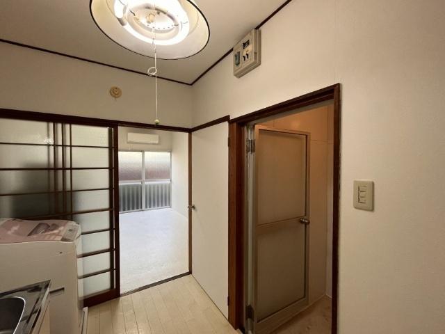 若葉ハイツB（101） エントランス