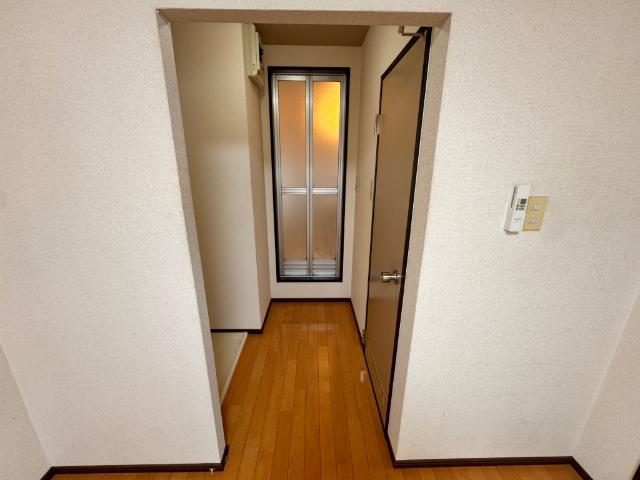 コスモスしらき（202） エントランス