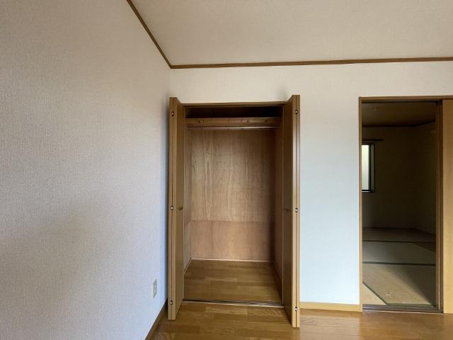 グリーンヒル黒髪（101） 収納
