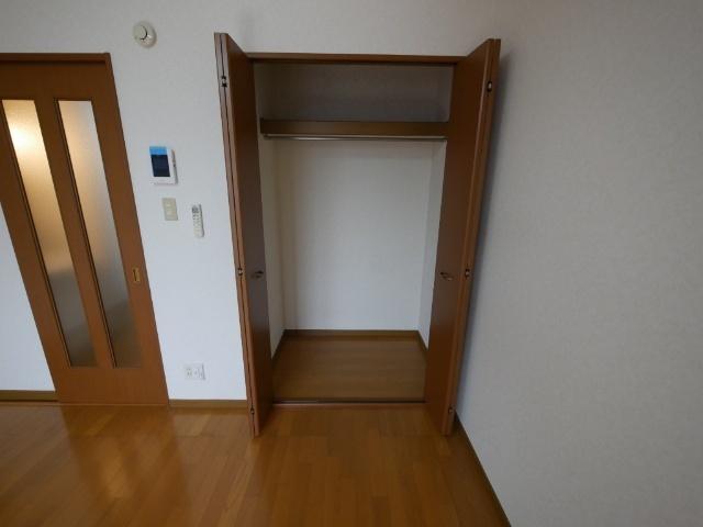 エクセレントMサード 収納