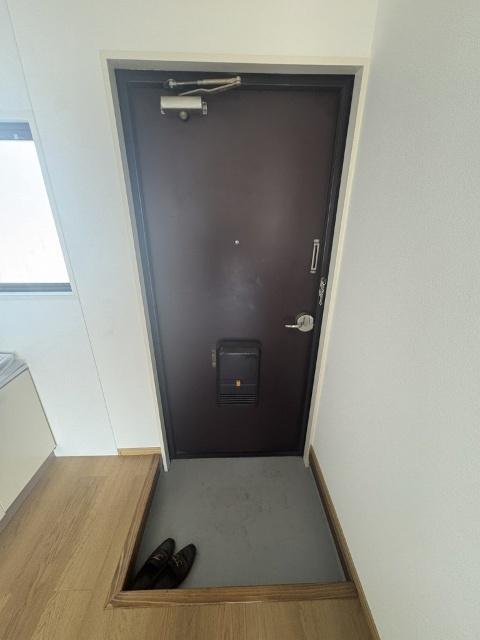 第百マンション 玄関