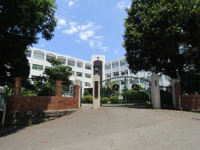 長崎県立佐世保北高校：1666m