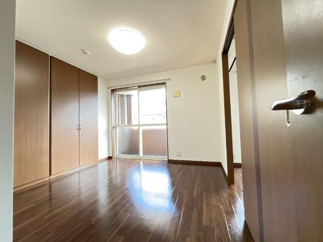 ポラリス 室内