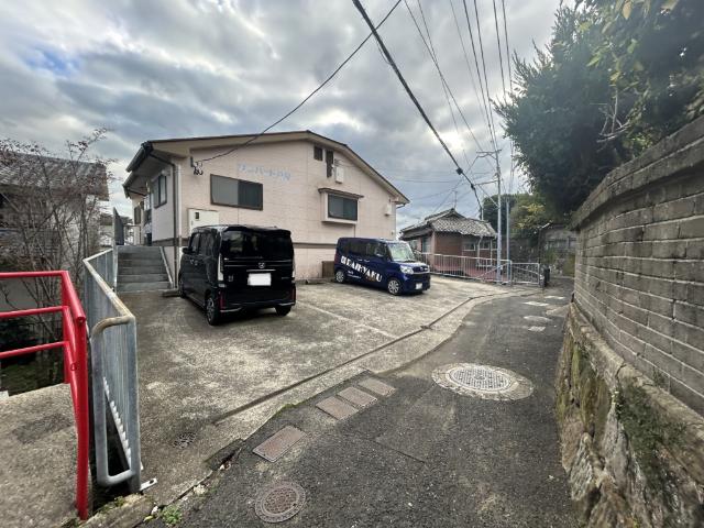 サンハート戸尾（202） 駐車場