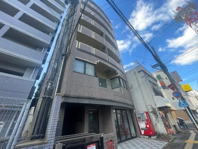 ウエストプレスマンション（301） 外観