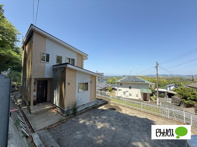 駐車場から