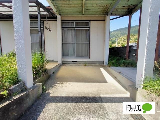 黒髪町桜ケ丘団地戸建 駐車場