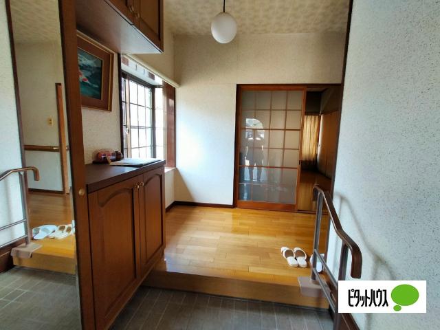 皆瀬町戸建て 玄関