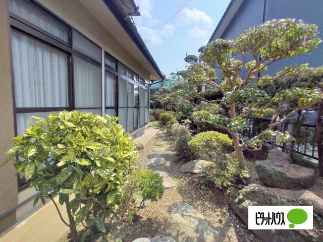 皆瀬町戸建て 庭