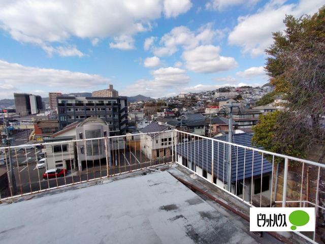 若葉町戸建て バルコニー