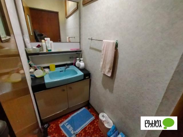 若葉町戸建て 洗面