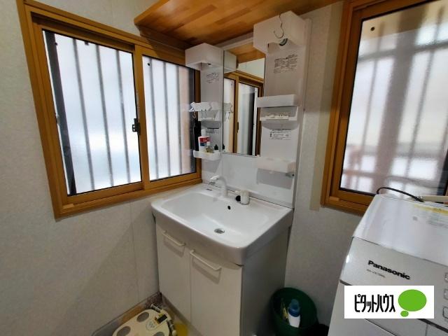 黒髪町戸建て 洗面