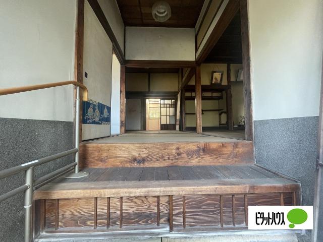 若葉町一戸建 玄関