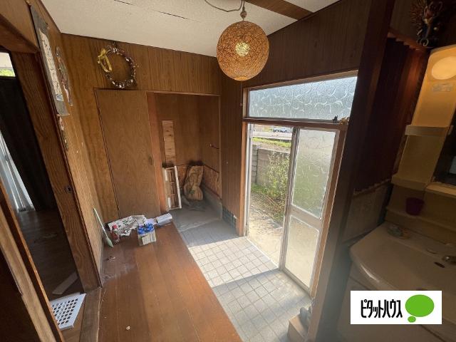 横手町一戸建 玄関