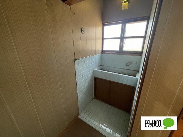 横手町一戸建 洗面