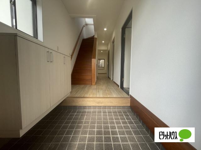 若竹台町一戸建 玄関