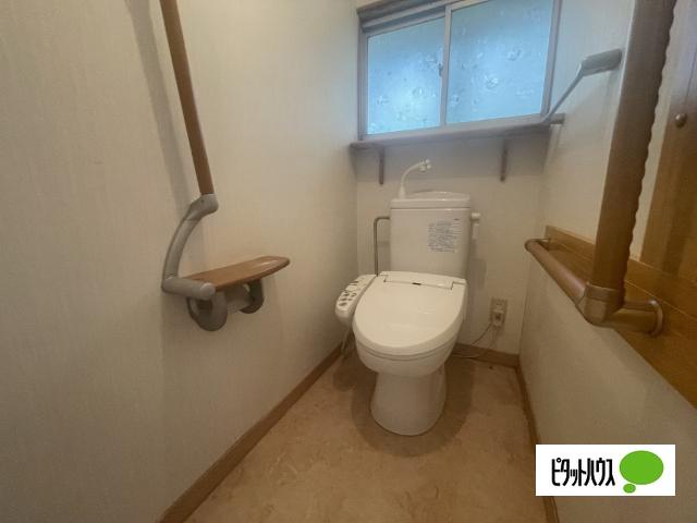 城間町一戸建 トイレ