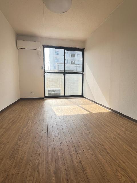 四日市市笹川アパート 部屋画像
