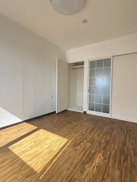 四日市市笹川アパート 部屋画像