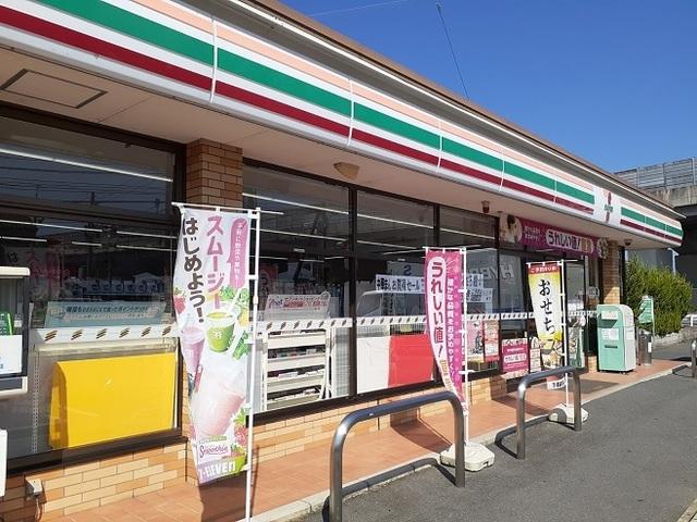 セブンイレブンさん：600m