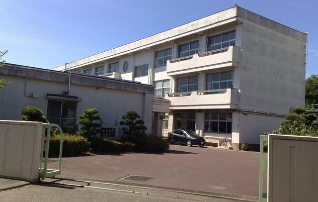 白須賀中学校：1600m