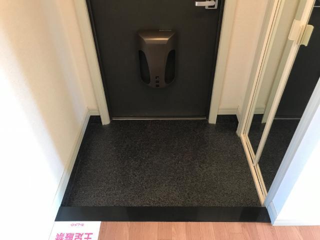 グランバード 玄関