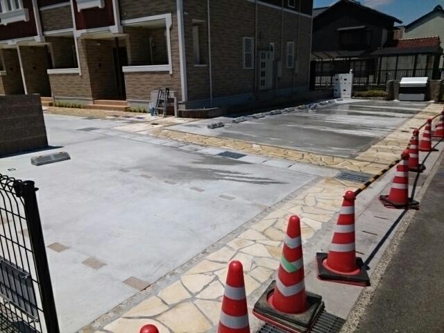 ニューサンパークⅡ（103） 駐車場