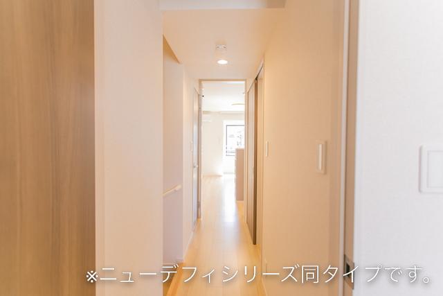 アセナ（203） 室内