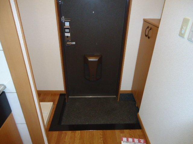 プチメゾングレイス北山 玄関