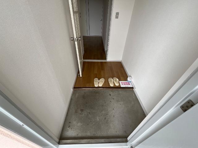 エクセル東山 玄関
