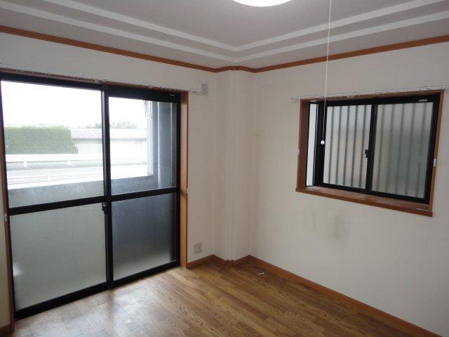 ポケットハウス 部屋画像