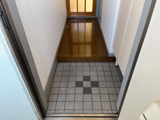 フォレストえつ葉 玄関