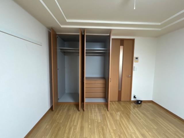 サンライズ　ガル 収納
