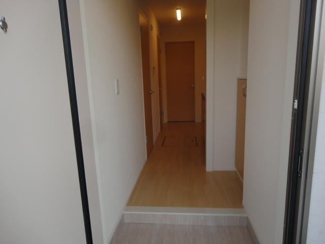アイリス笹川 玄関