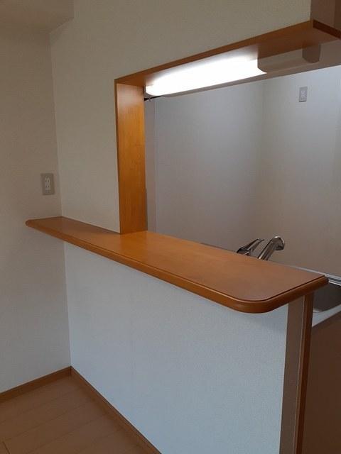 エスポワールドゥ白山（105） 室内