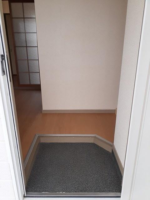 カーサ６０２（2C） 玄関