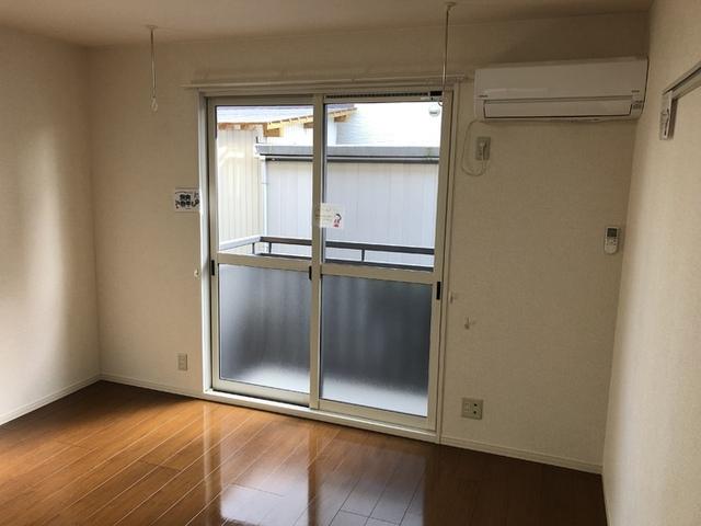 グランアズール（105） 室内