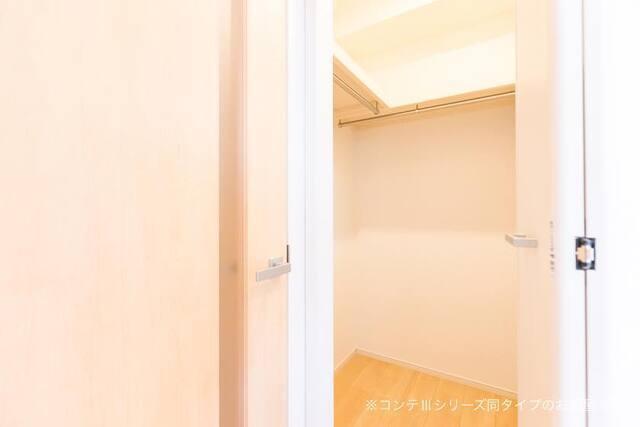 ヒカルサ四日市西浜田（305） 収納