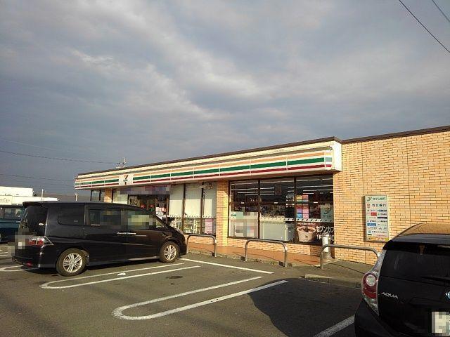 セブンイレブン生桑町店：1000m